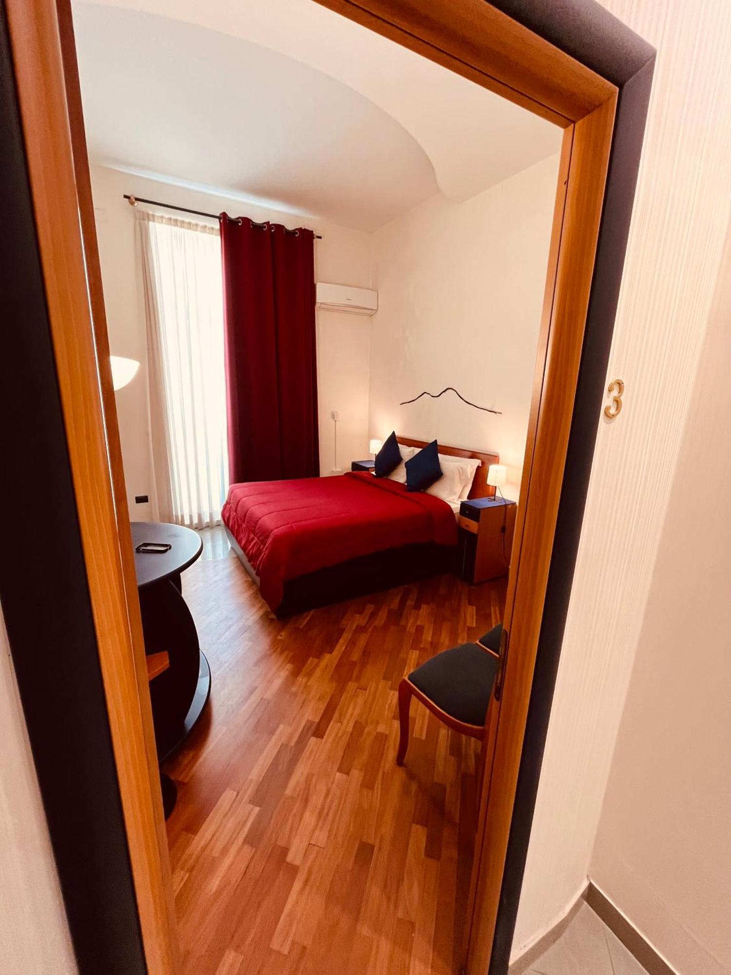 Bed and Breakfast Lanova21 à Naples Extérieur photo